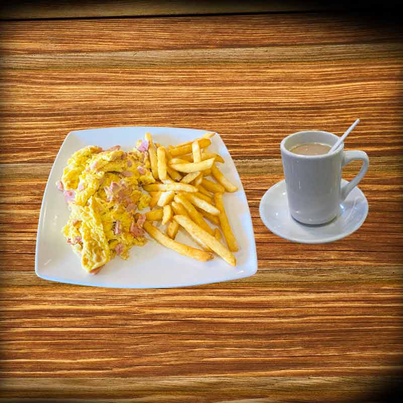 https://elrinconcitorestaurant.net/wp-content/uploads/2020/11/the_classic_scrambled_eggs_el_clasico_huevos_revueltos1.jpg